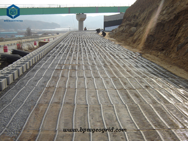 PP Geogrid Material Used for Retaining Wall Project in Thailand