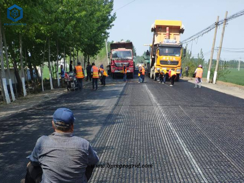 Asphalt Geogrid for road construction project in Thailand