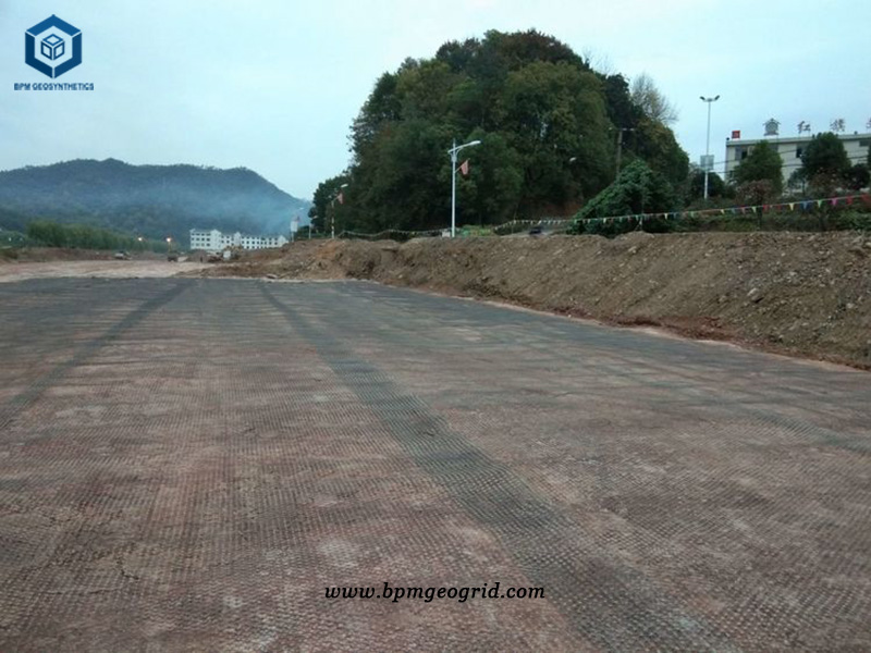 Fiberglass Geogrid Used in Road Construction Project in Yunnan